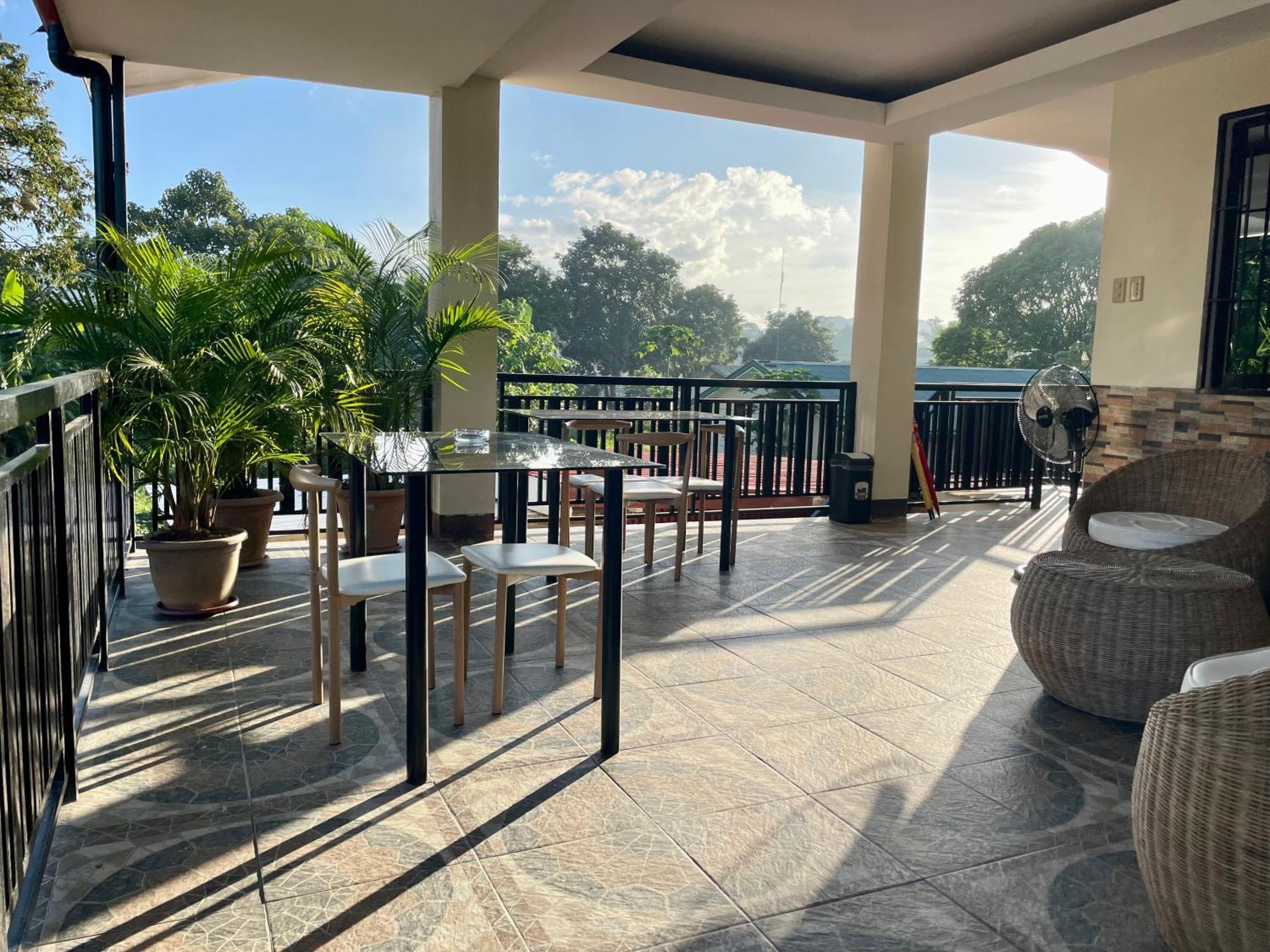 Namal Apartelle - Free Scooter & Gym Access El Nido Bagian luar foto