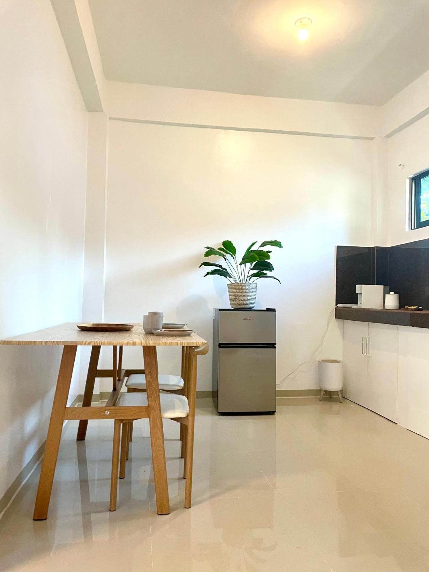 Namal Apartelle - Free Scooter & Gym Access El Nido Bagian luar foto