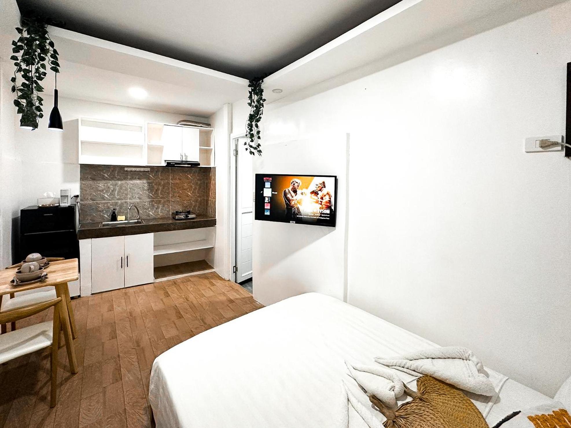 Namal Apartelle - Free Scooter & Gym Access El Nido Bagian luar foto