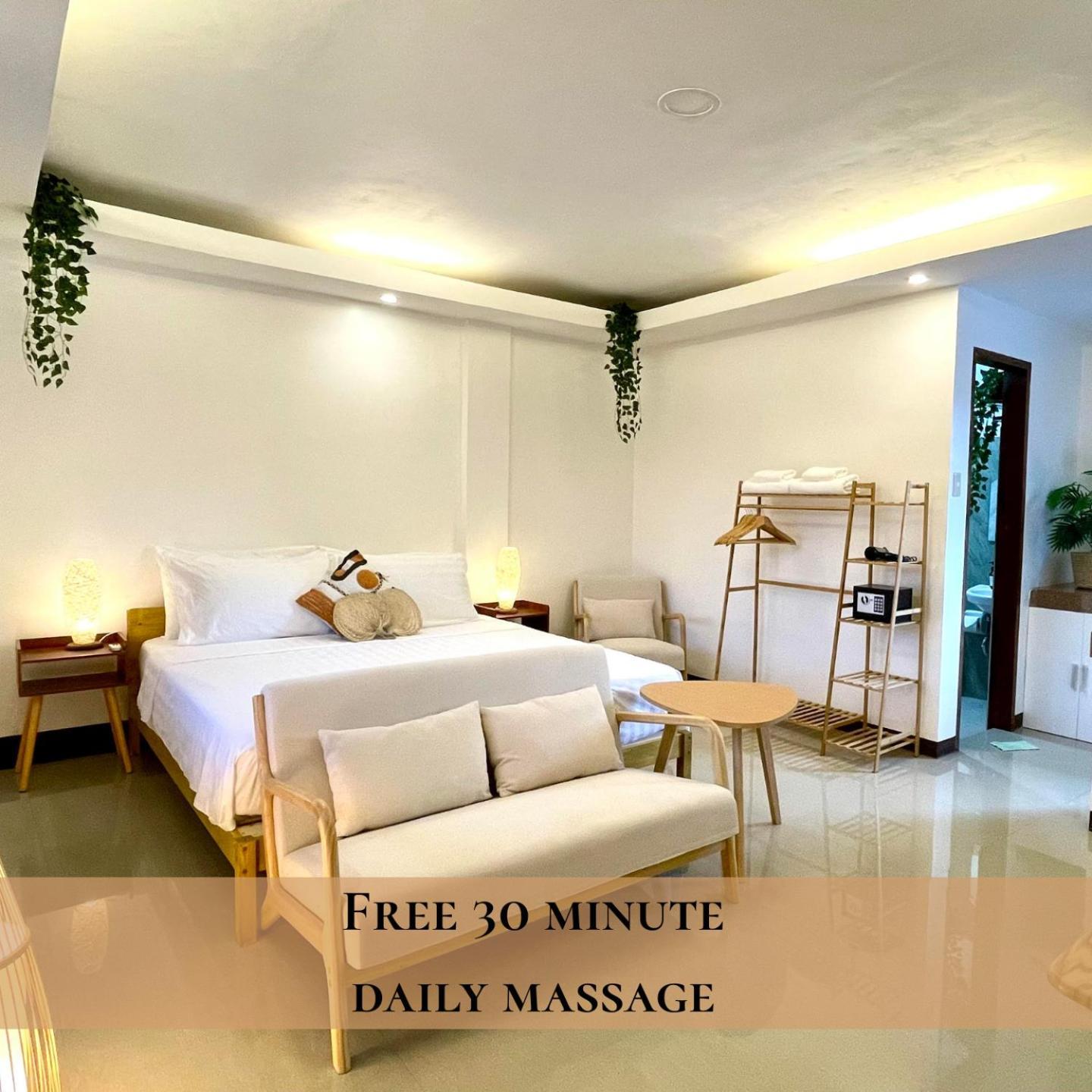 Namal Apartelle - Free Scooter & Gym Access El Nido Bagian luar foto
